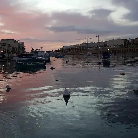 شقة Topazios
